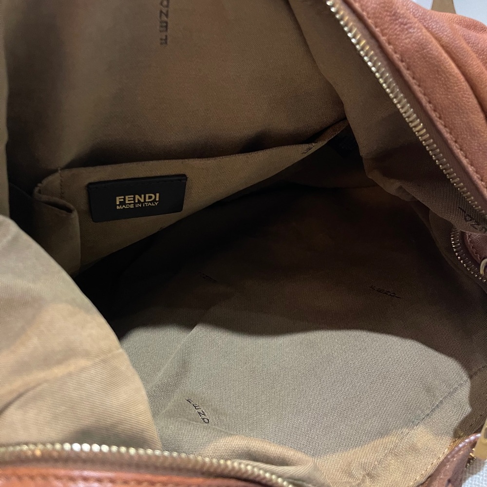 Fendi hobo soft leather bag - Picture 5 of 5